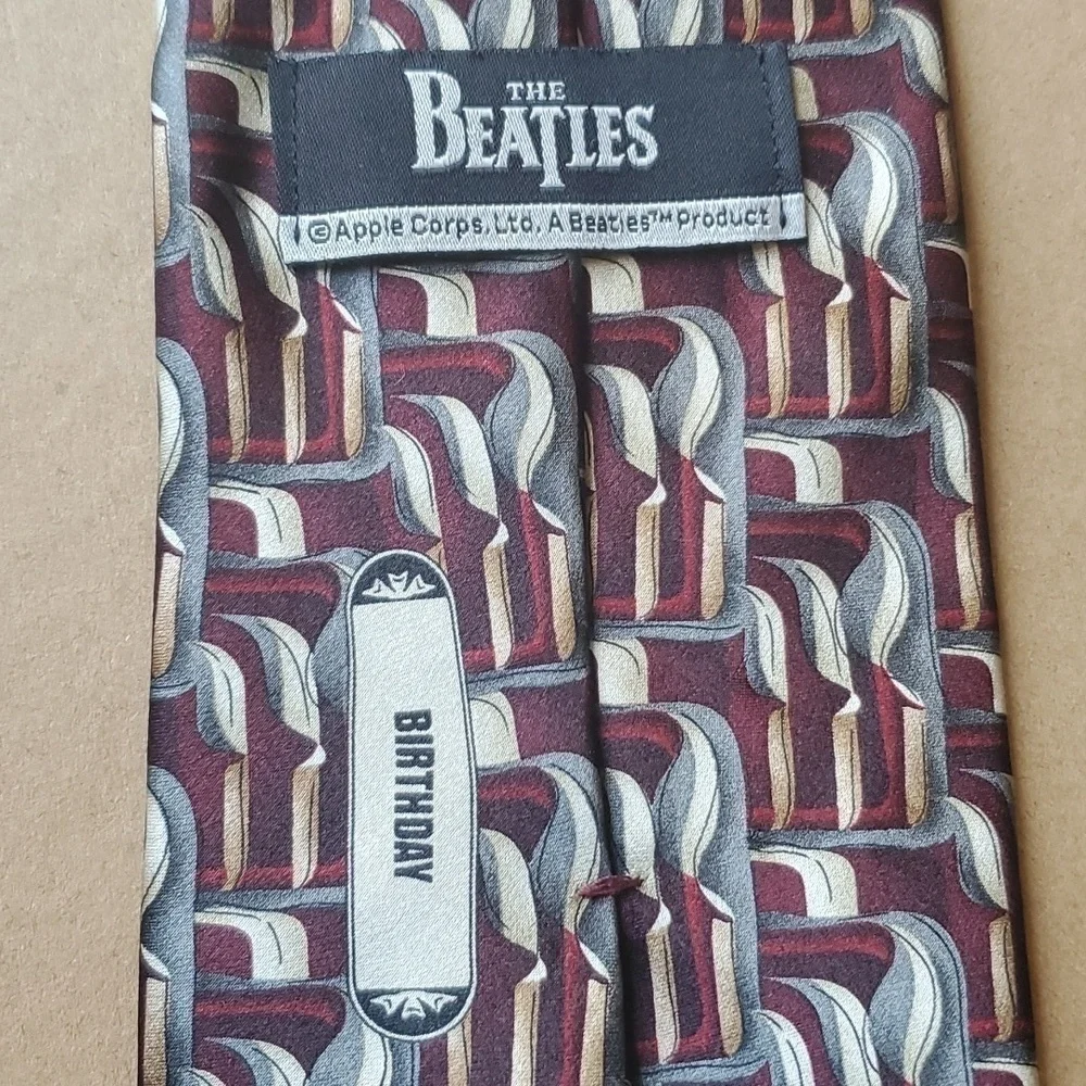 Beatles Birthday silk tie Apple Corp Llc. Maroon & Gray one size